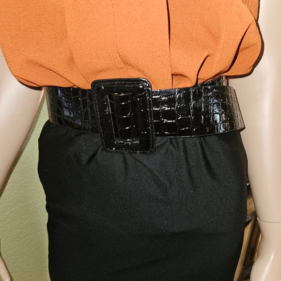 Business Ensemble Blouse Sm, Skirt Med, & Belt S/M. Perfect for that Interview. - Picture 6 of 10